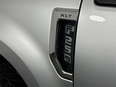 Used 2022 Ford F250 XLT w/ XLT Value Package image 28