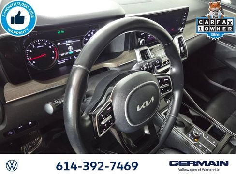 Used 2022 Kia Sorento S w/ Panoramic Sunroof Package AWD/4WD image 12