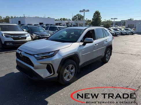 Used 2024 Toyota RAV4 XLE w/ Convenience Package AWD/4WD image 1