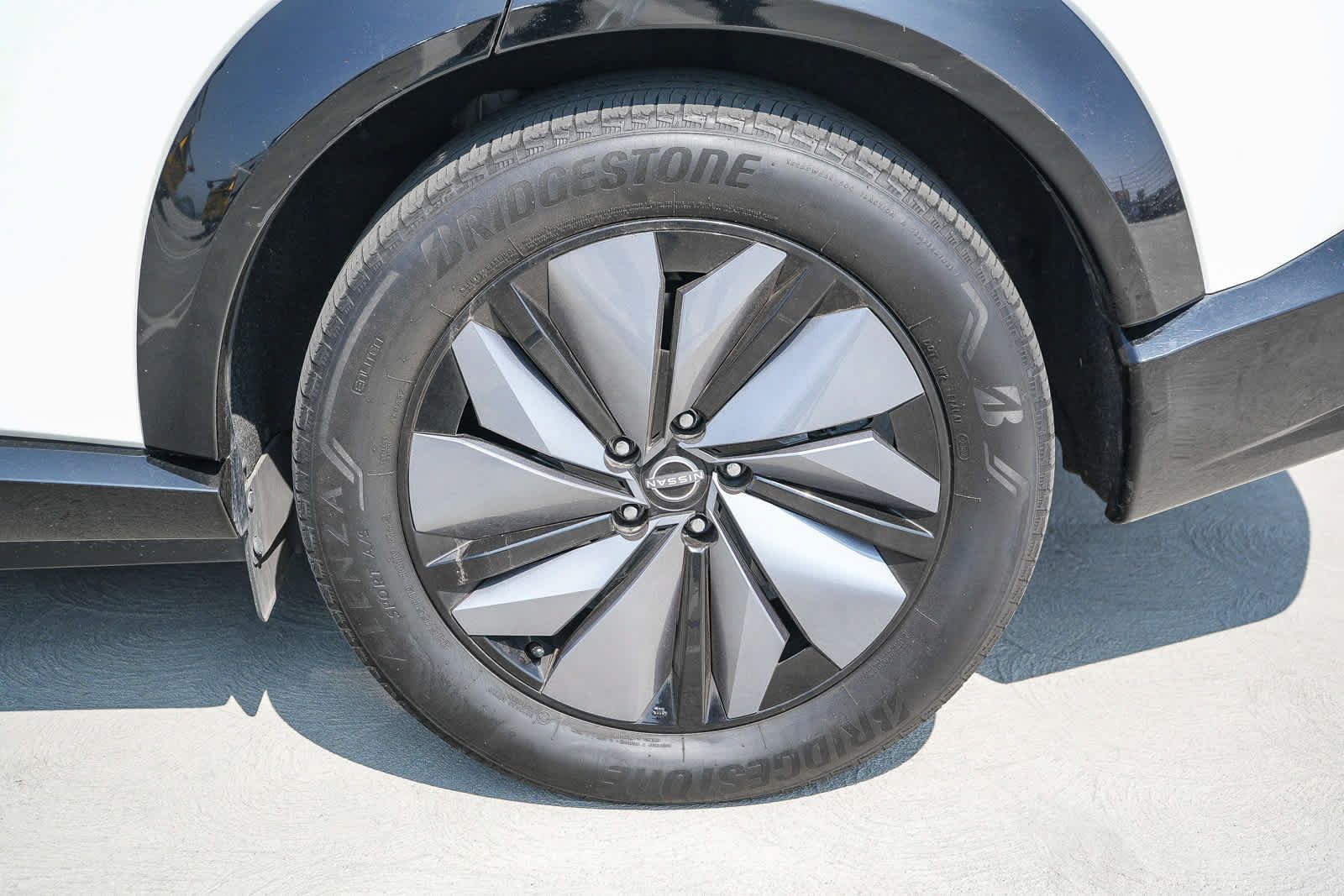 Used 2023 Nissan Ariya FWD image 10