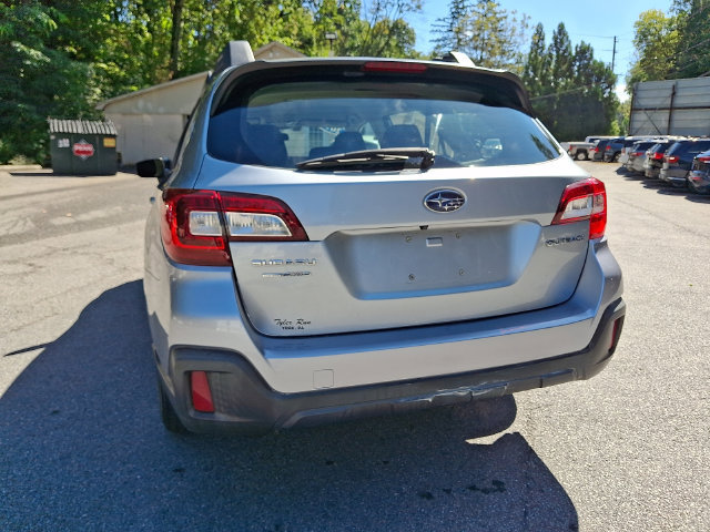 Used 2019 Subaru Outback 2.5i AWD/4WD image 8