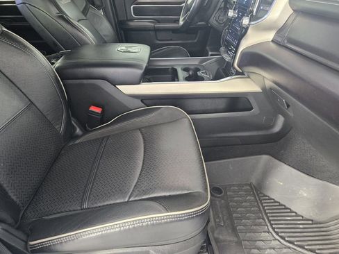 Used 2023 RAM 3500 Laramie image 15
