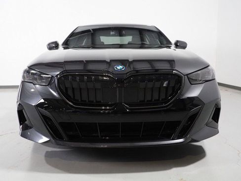 Used 2025 BMW i5 eDrive40i w/ M Sport Package image 59