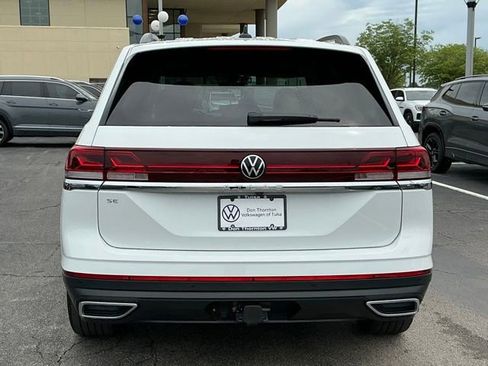 Certified 2025 Volkswagen Atlas SE w/ Panoramic Sunroof Package FWD image 4