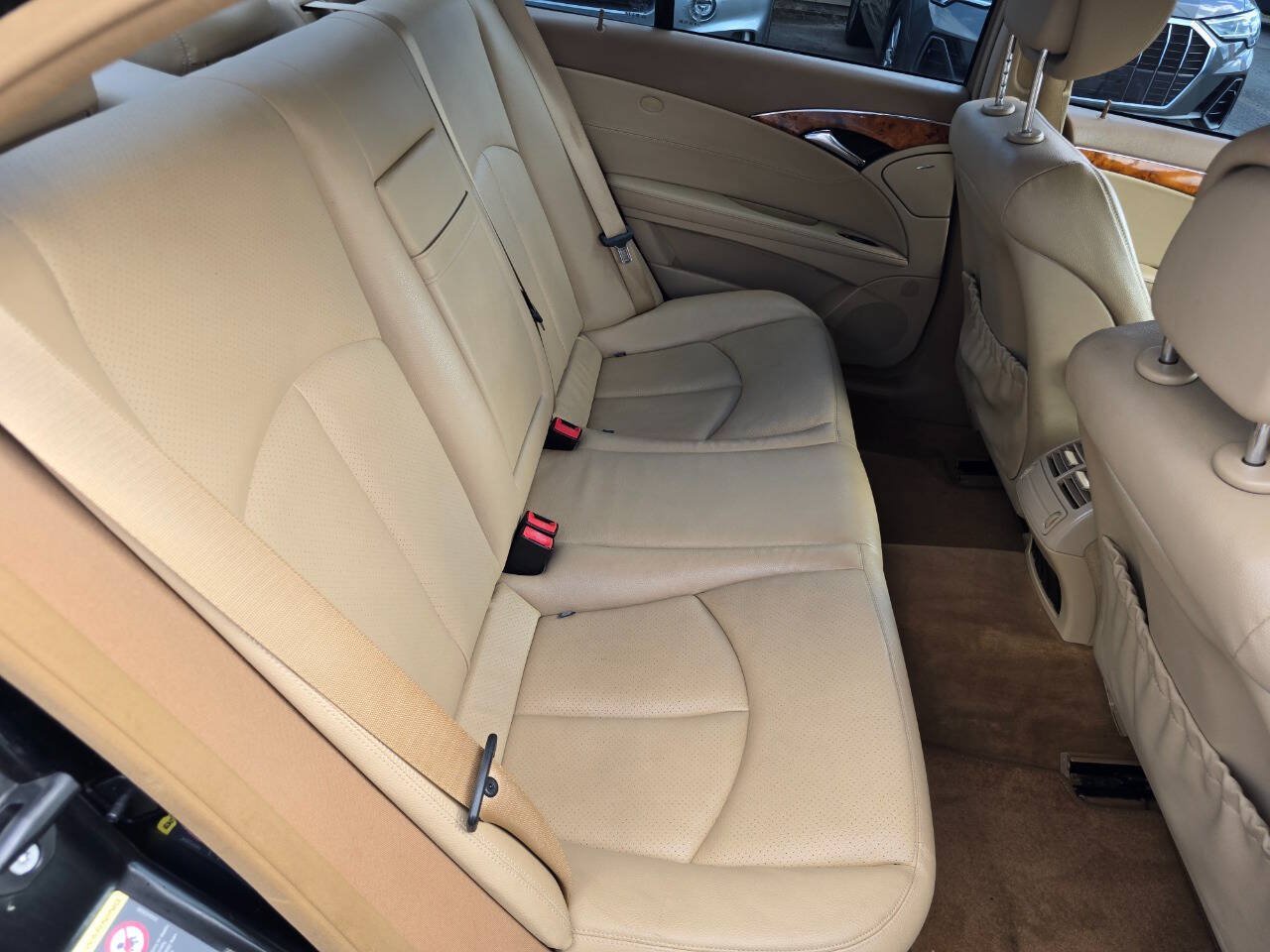Used 2008 Mercedes-Benz E 350 4MATIC Sedan image 24