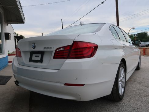 Used 2011 BMW 528i Sedan RWD image 8