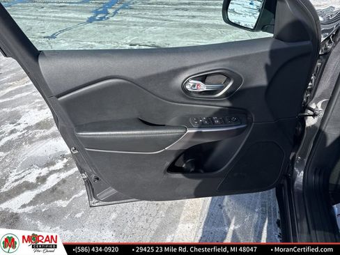 Used 2022 Jeep Cherokee Latitude Lux w/ Sun & Sound Group image 9