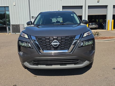 Used 2023 Nissan Rogue S FWD image 2