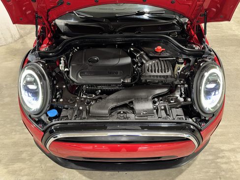 Certified 2024 MINI Cooper 2-Door Hardtop FWD image 32