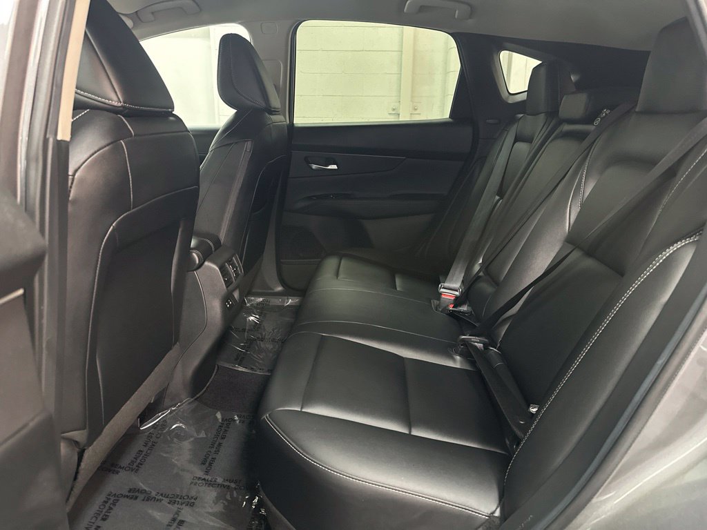 Used 2025 Nissan Murano SV AWD/4WD image 21