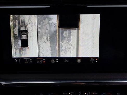 Used 2025 GMC Sierra 3500 Denali w/ Denali Reserve Package image 31