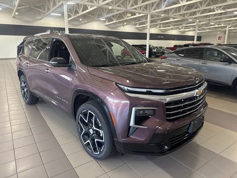 Used 2026 Chevrolet Traverse High Country AWD/4WD image 5