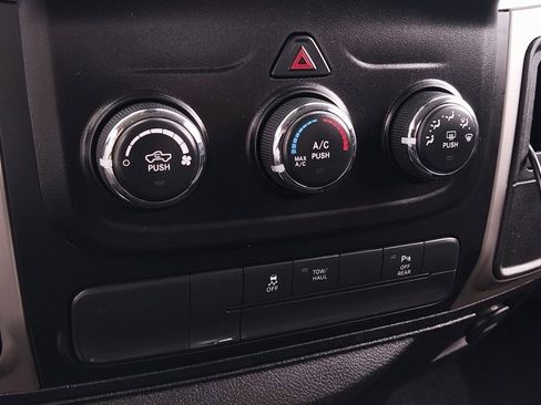 Used 2019 RAM 1500 Classic Warlock image 22