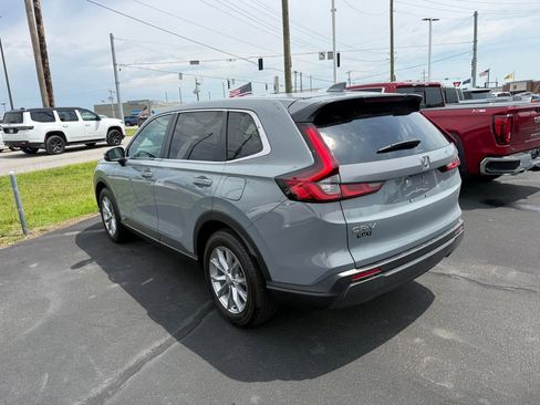 Used 2025 Honda CR-V EX image 4