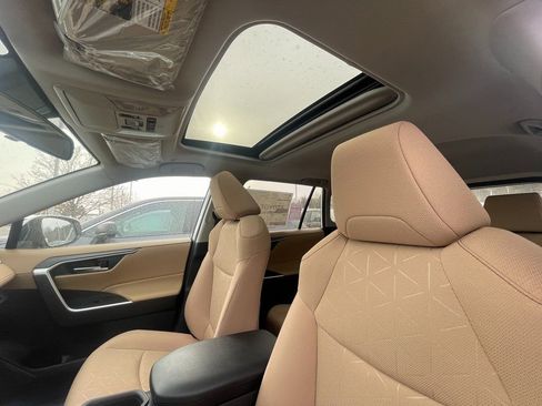 New 2025 Toyota RAV4 XLE image 6