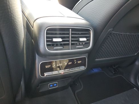 New 2026 Mercedes-Benz GLS 580 4MATIC image 14