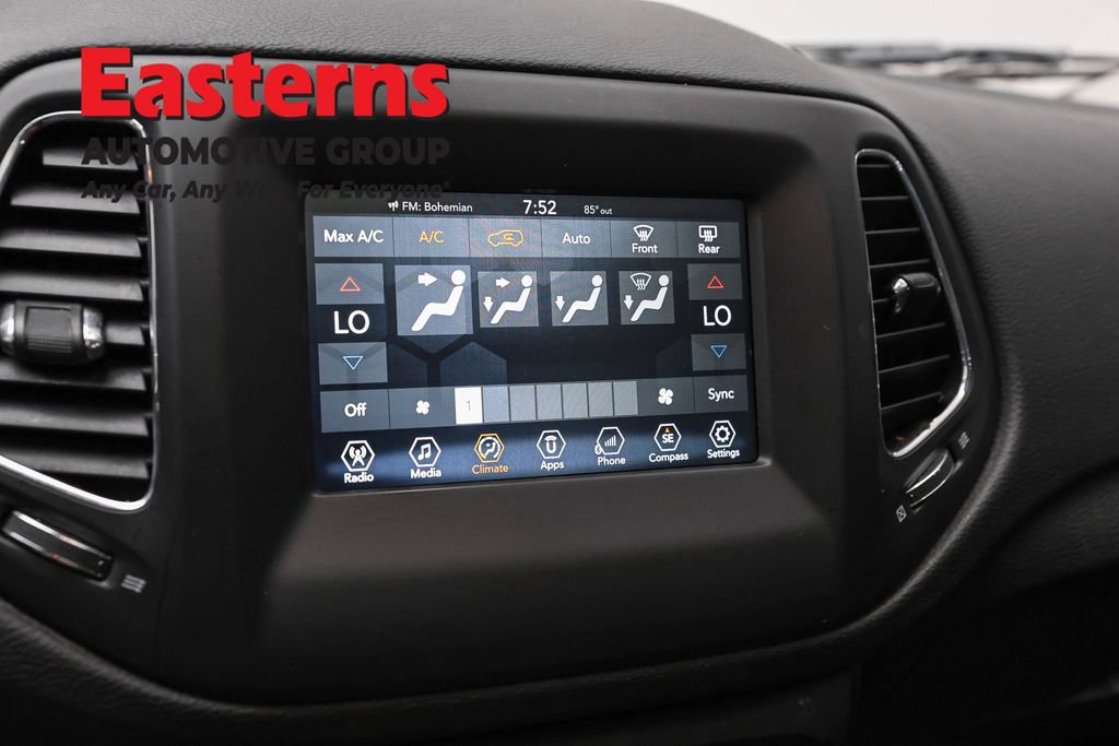 Used 2018 Jeep Compass Latitude w/ Popular Equipment Group AWD/4WD image 20