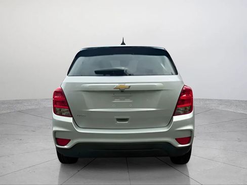 Used 2020 Chevrolet Trax LS w/ Tint and Cruise Package FWD image 16