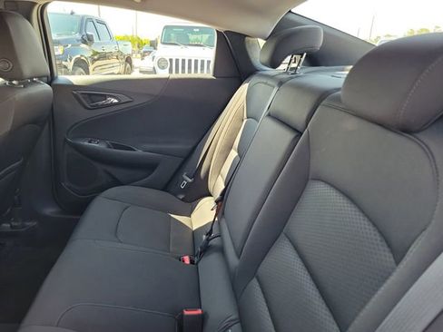 Used 2018 Chevrolet Malibu LT FWD image 9
