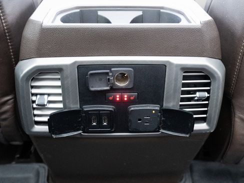 Used 2019 Ford F150 Limited image 20