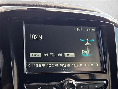 Used 2018 Chevrolet Traverse LT FWD image 9