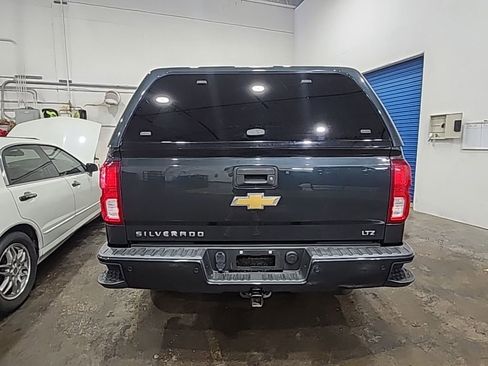 Used 2017 Chevrolet Silverado 1500 LTZ Z71 w/ LTZ Plus Package AWD/4WD image 5