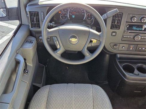 Used 2017 Chevrolet Express 3500 LT w/ LT Preferred Equipment Group image 12