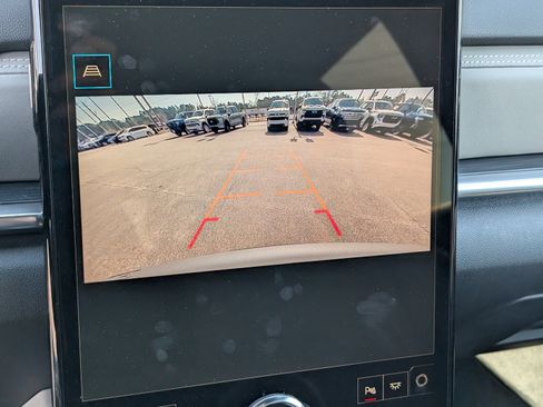 Used 2025 GMC Terrain Elevation AWD/4WD image 23