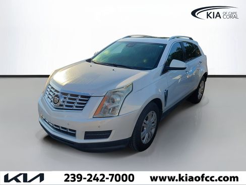 Used 2016 Cadillac SRX Luxury w/ Driver Awareness Package FWD image 3