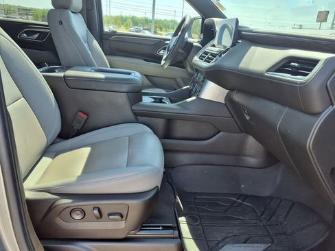 Used 2023 Chevrolet Tahoe LT w/ LT Signature Plus Package RWD image 23