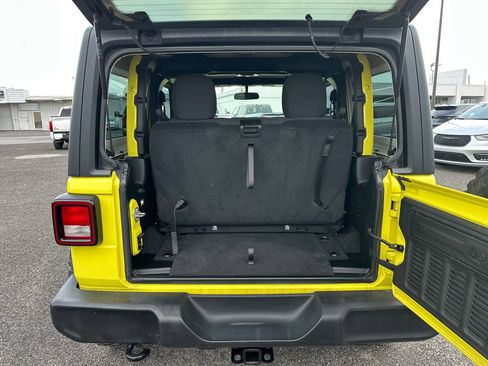 Used 2022 Jeep Wrangler Sport AWD/4WD image 13