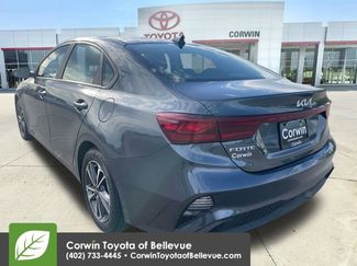 Used 2024 Kia Forte Sedan FWD video 3