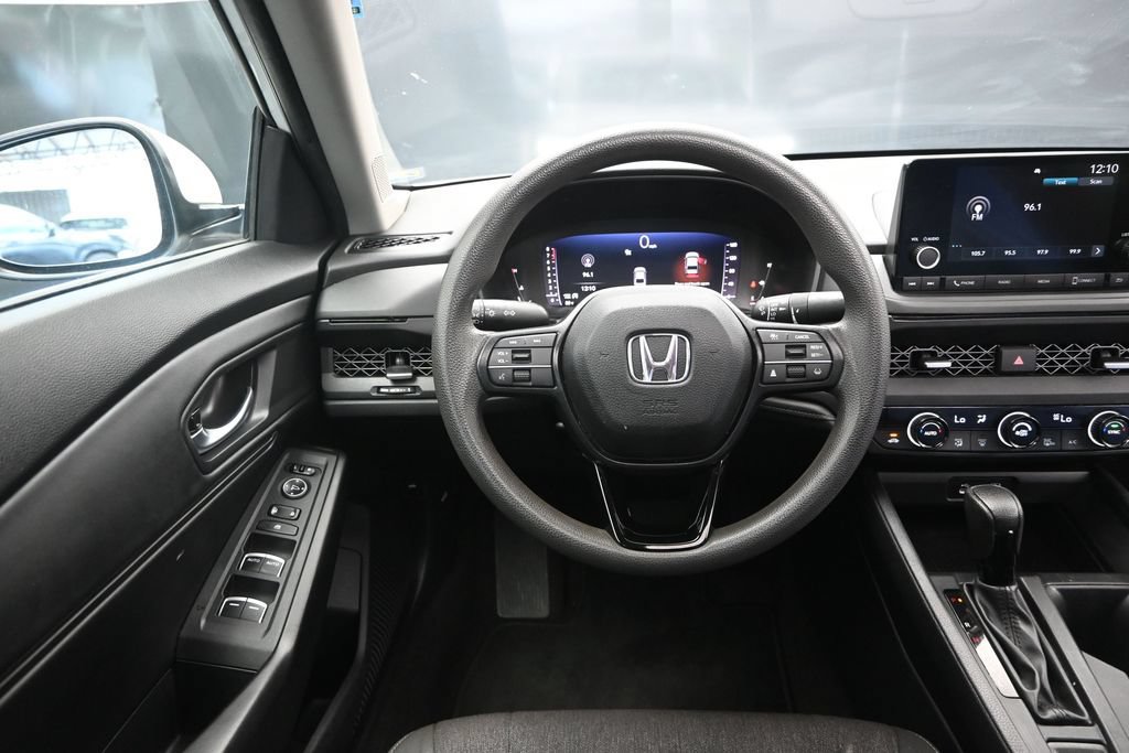 Used 2024 Honda Accord EX image 29