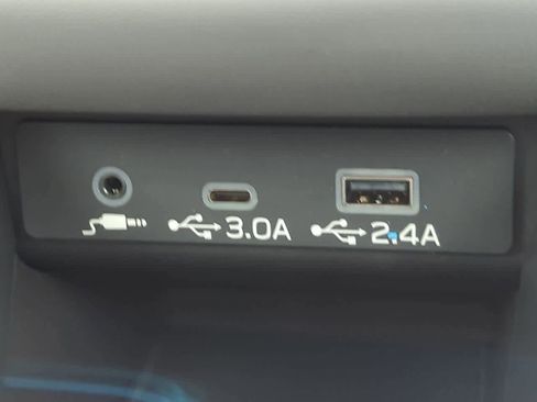 Used 2023 Subaru Legacy Limited image 31