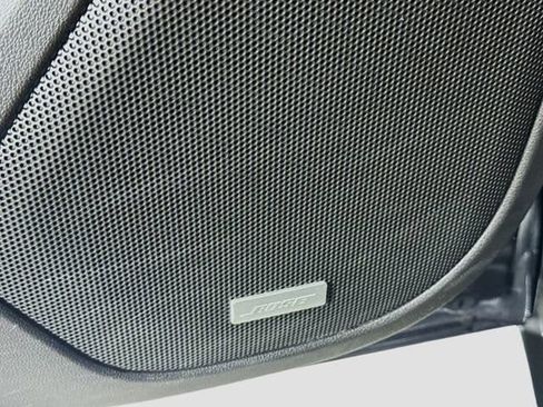 Used 2023 GMC Acadia Denali w/ Denali Ultimate Package image 19