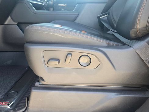 New 2026 GMC Sierra 1500 AT4 w/ AT4 Preferred Package AWD/4WD image 17