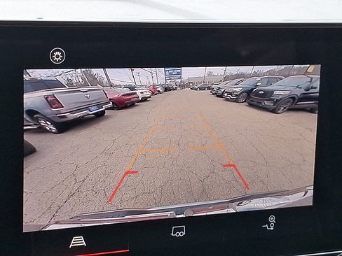 Used 2023 GMC Canyon AT4 image 17