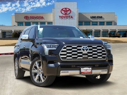 Used 2023 Toyota Sequoia Capstone RWD image 1