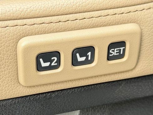 Used 2020 Toyota 4Runner Limited image 27