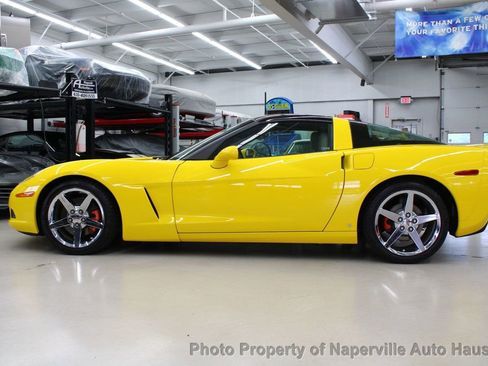 Used 2007 Chevrolet Corvette Coupe w/ Preferred Equipment Group RWD image 5