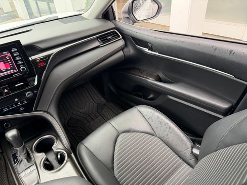 Used 2024 Toyota Camry SE FWD image 7