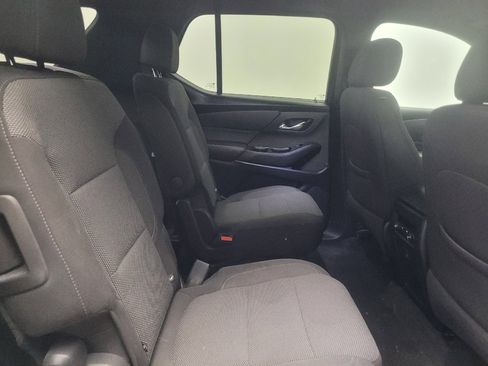 Used 2023 Chevrolet Traverse LT w/ LPO, Cargo Package AWD/4WD image 19