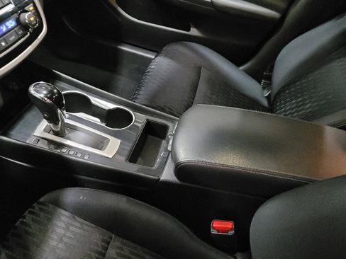 Used 2018 Nissan Altima 2.5 SV image 26