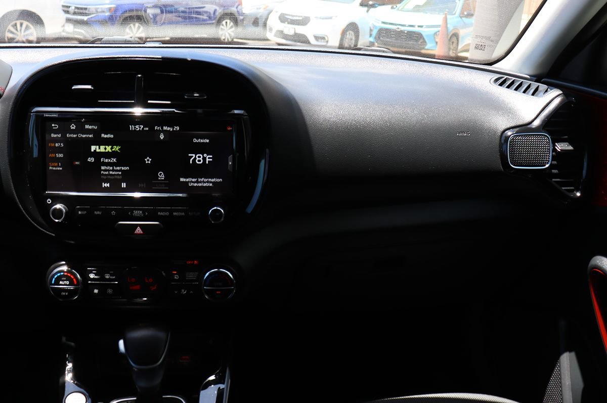 Used 2021 Kia Soul Turbo FWD image 44