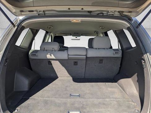 Used 2011 Hyundai Santa Fe GLS image 3