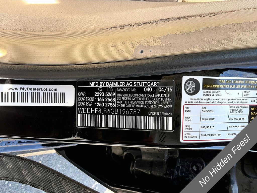 Used 2016 Mercedes-Benz E 350 4MATIC Sedan w/ Premium Package image 27