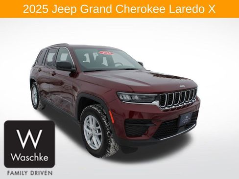 Used 2025 Jeep Grand Cherokee Laredo X w/ Trailer Tow Package image 1