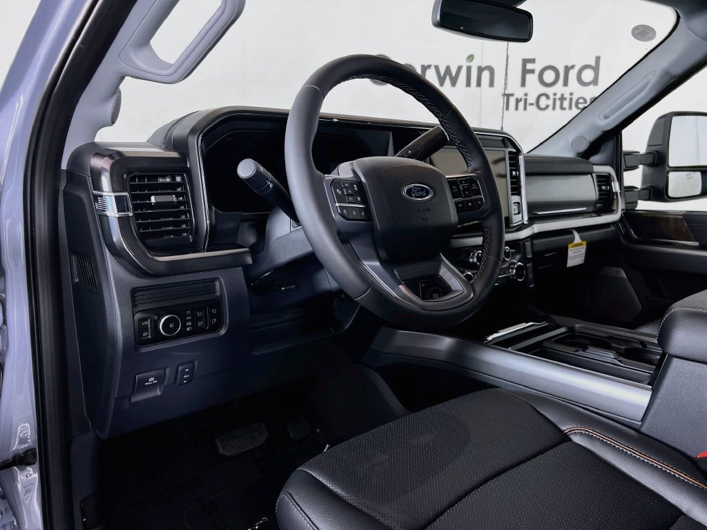 New 2026 Ford F350 Lariat w/ Black Appearance Package AWD/4WD image 3