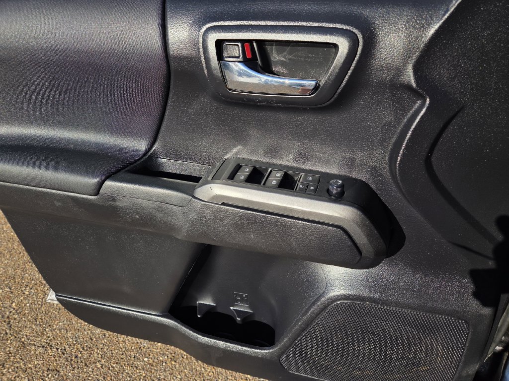 Used 2021 Toyota Tacoma TRD Sport RWD image 18