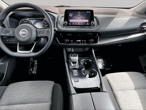 Certified 2021 Nissan Rogue SV FWD image 15